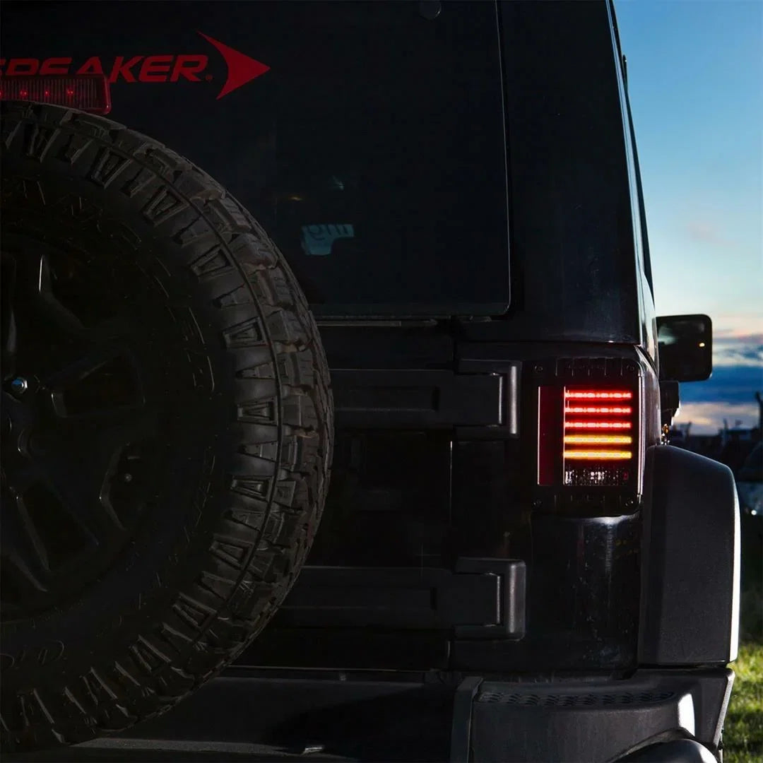 JW Sizepeaker 279 J Tail Light Kit, Pair (JEEP DOT)