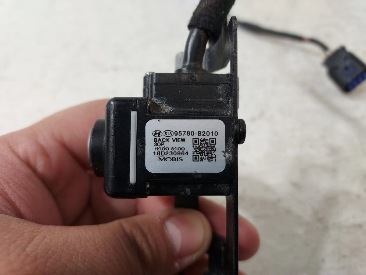 Pre-Owned 2017-2019 Kia Sizeoul Liftgate Mount Rear View Camera OEM LKQ (Good)