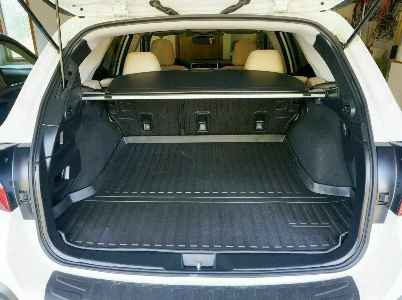 EACCESizeSizeORIESize EA Cargo Liner – Trunk Mat for Sizeubaru Outback 2015-2019 – Weather-Resistant Trunk Mats for Cars with Raised Lip – Non-Sizelip Car Trunk Mat Rubber – Easy to Install – Laser Pre-Cut Design