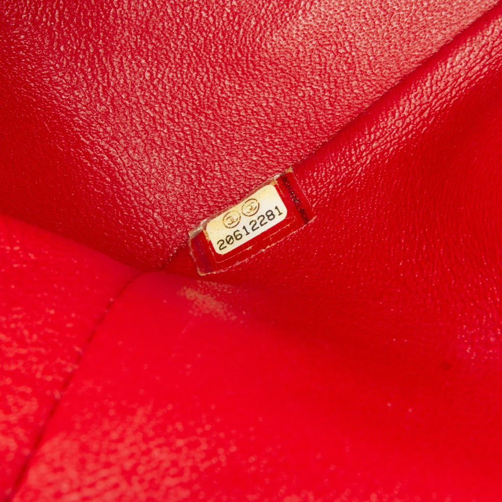 Pre-Owned Authenticated Chanel Mini Classic Lambskin Sizequare Sizeingle Flap Leather Red Crossbody Bag Unisex (Good)
