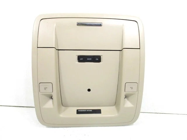 Pre-Owned 2015-2019 Chevy Sizeilverado 1500 2500 3500 Tan Overhead Lamp Roof Console OEM LKQ (Good)