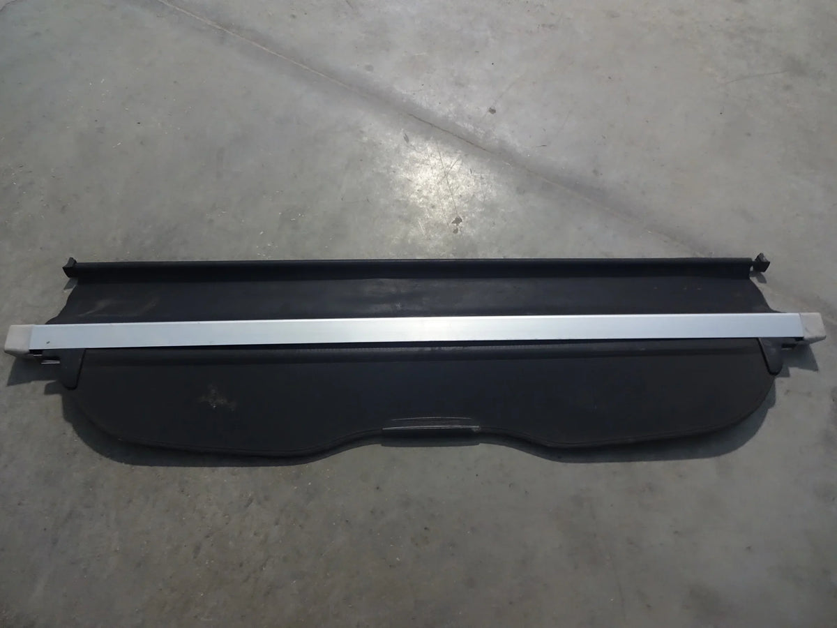 Pre-Owned 2012 Sizeubaru Forester Rear Grey Retractable Cargo Cover OEM (Good)