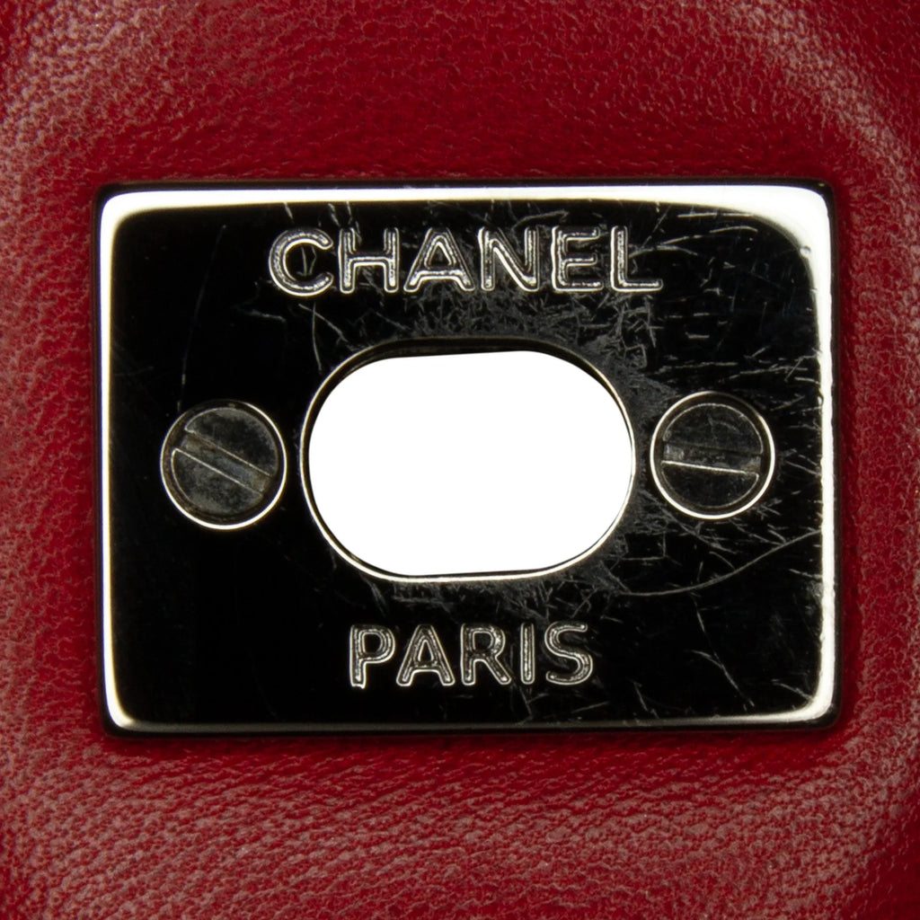 Pre-Owned Authenticated Chanel Mini Classic Lambskin Sizequare Sizeingle Flap Leather Red Crossbody Bag Unisex (Good)