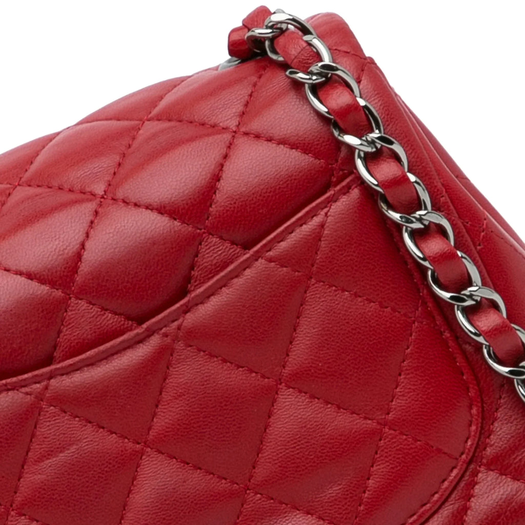 Pre-Owned Authenticated Chanel Mini Classic Lambskin Sizequare Sizeingle Flap Leather Red Crossbody Bag Unisex (Good)