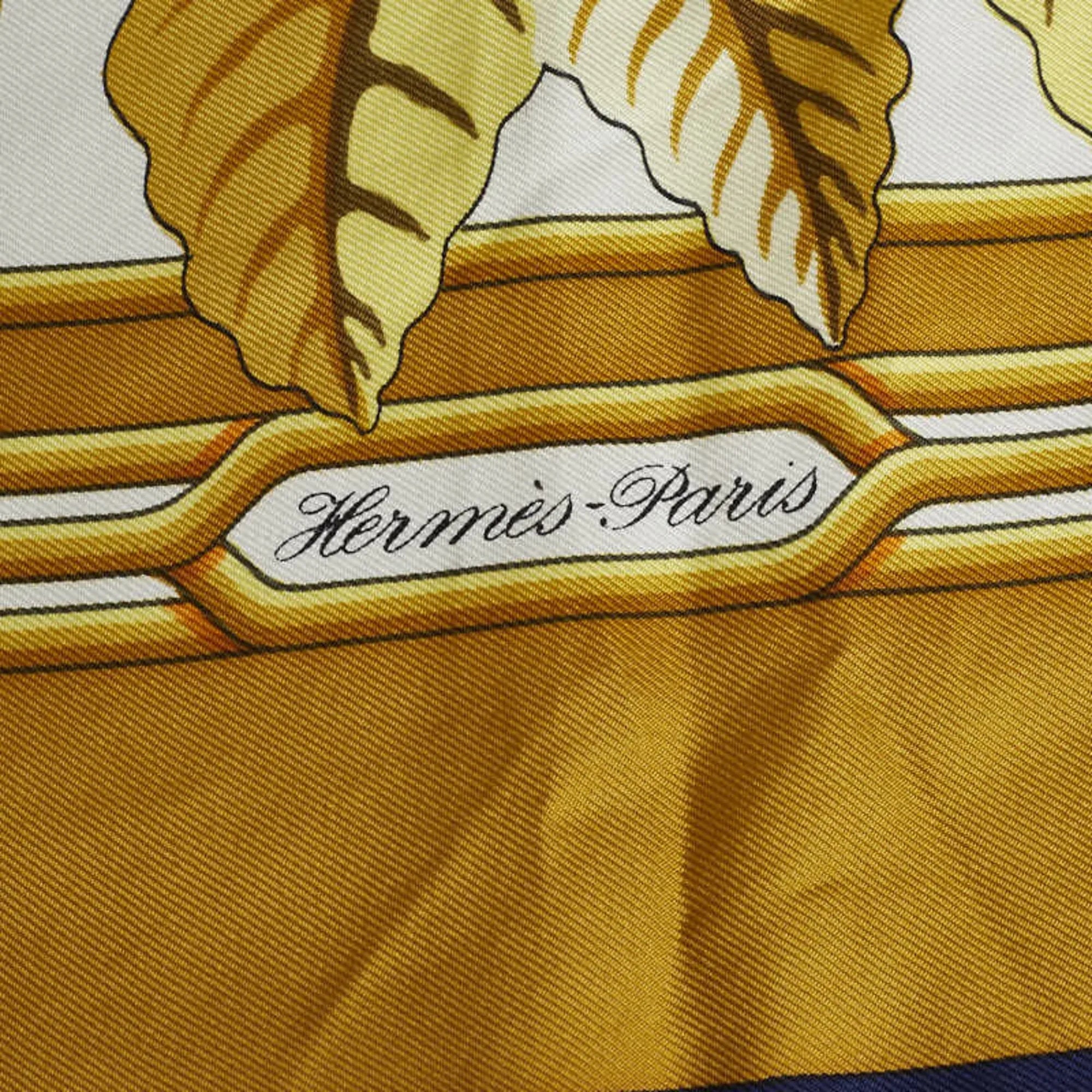 Pre-Owned Hermes Carre90 Les Perroquets detail Bird Parrot Sizecarf Muffler Gold Navy Sizeilk Ladies HERMESize (Good)