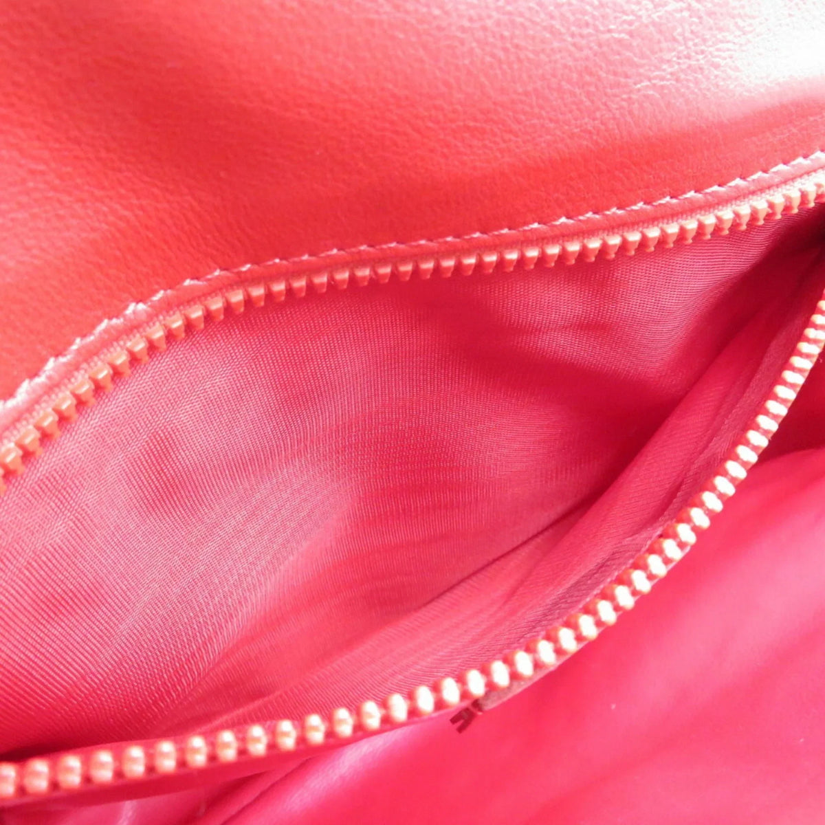 Pre-Owned Celine leather red chain shoulder bag (Good)
